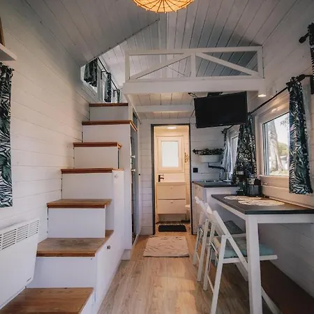 Polwysep Zacisze - Tiny House Village Kamp alanı Przywidz (Gdansk)