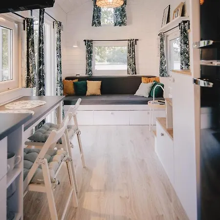 Kamp alanı Polwysep Zacisze - Tiny House Village *