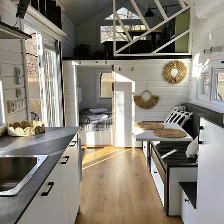 Polwysep Zacisze - Tiny House Village *