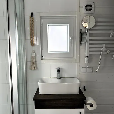 Polwysep Zacisze - Tiny House Village