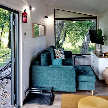 Polwysep Zacisze - Tiny House Village Camping