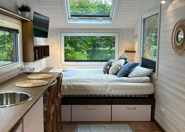 Polwysep Zacisze - Tiny House Village Camping *