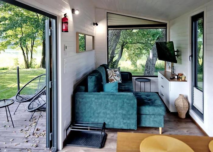 Polwysep Zacisze - Tiny House Village Camping